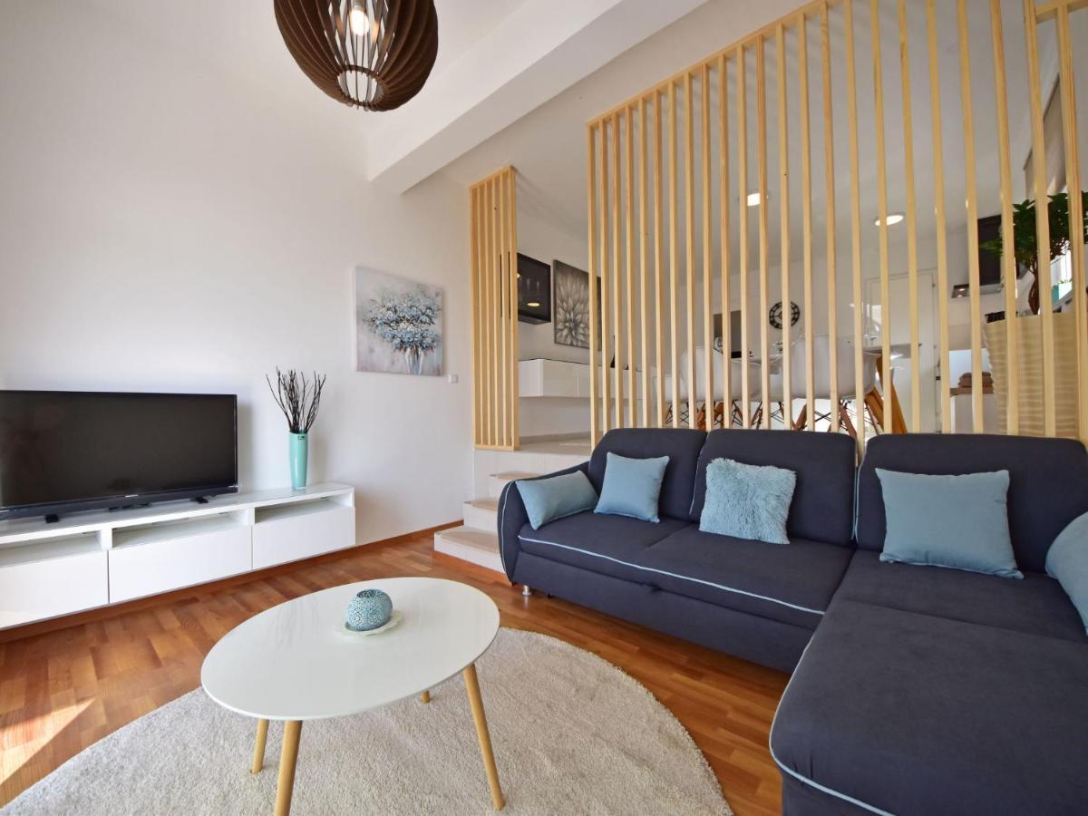 Apartment Cvit 2 By Interhome Klenovica Bagian luar foto
