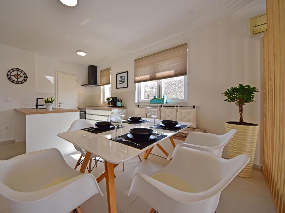 Apartment Cvit 2 By Interhome Klenovica Bagian luar foto